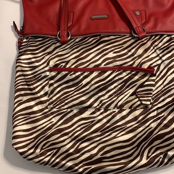 Dana Buchman large red tote with padded laptop pocket - Picture 11 of 17
